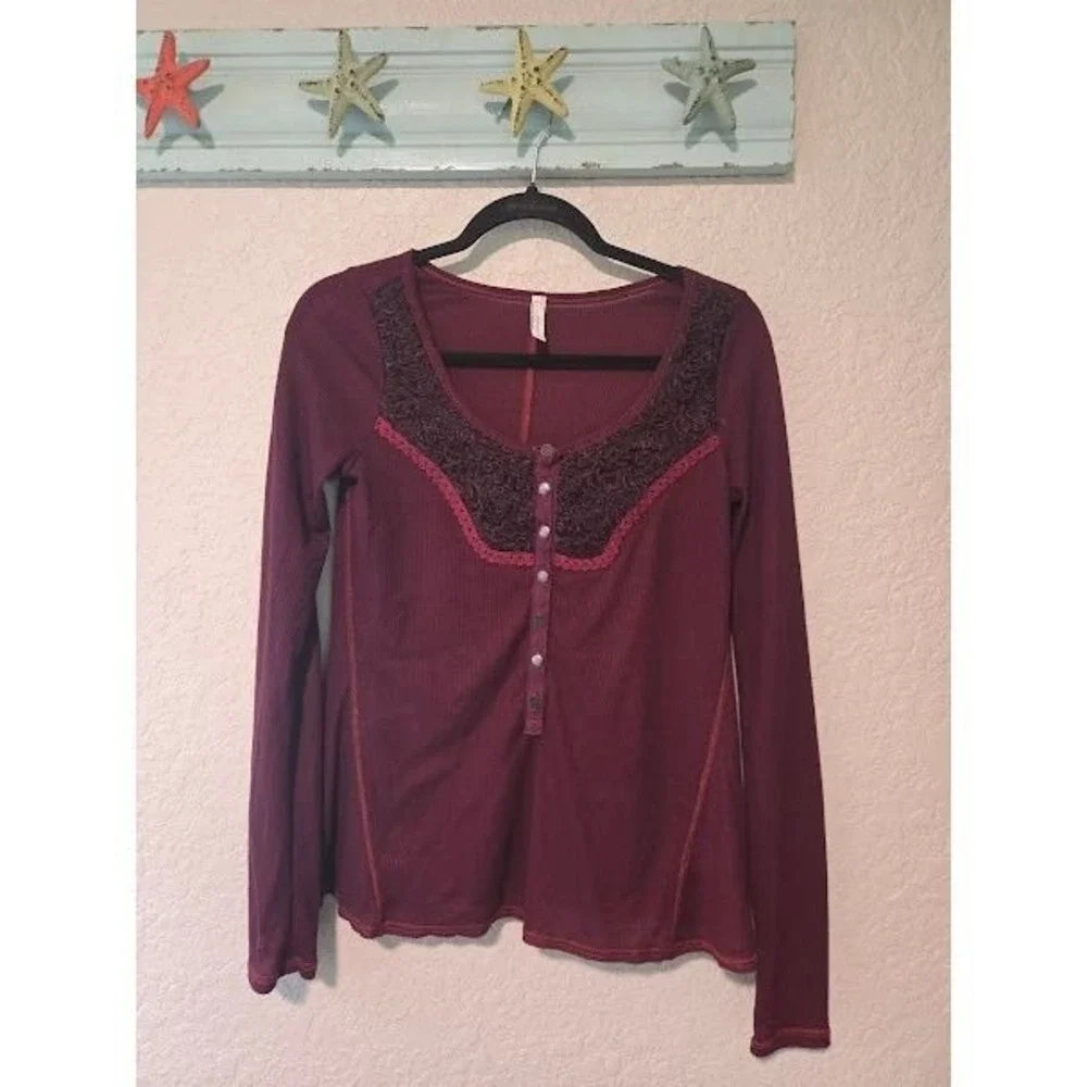 Free‎ People Burgundy Lightweight Thermal Henley Top
